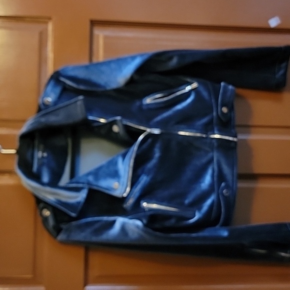 Fate Jackets & Blazers - Fate-Blue velour moto jacket cropped with zippers Size Medium.